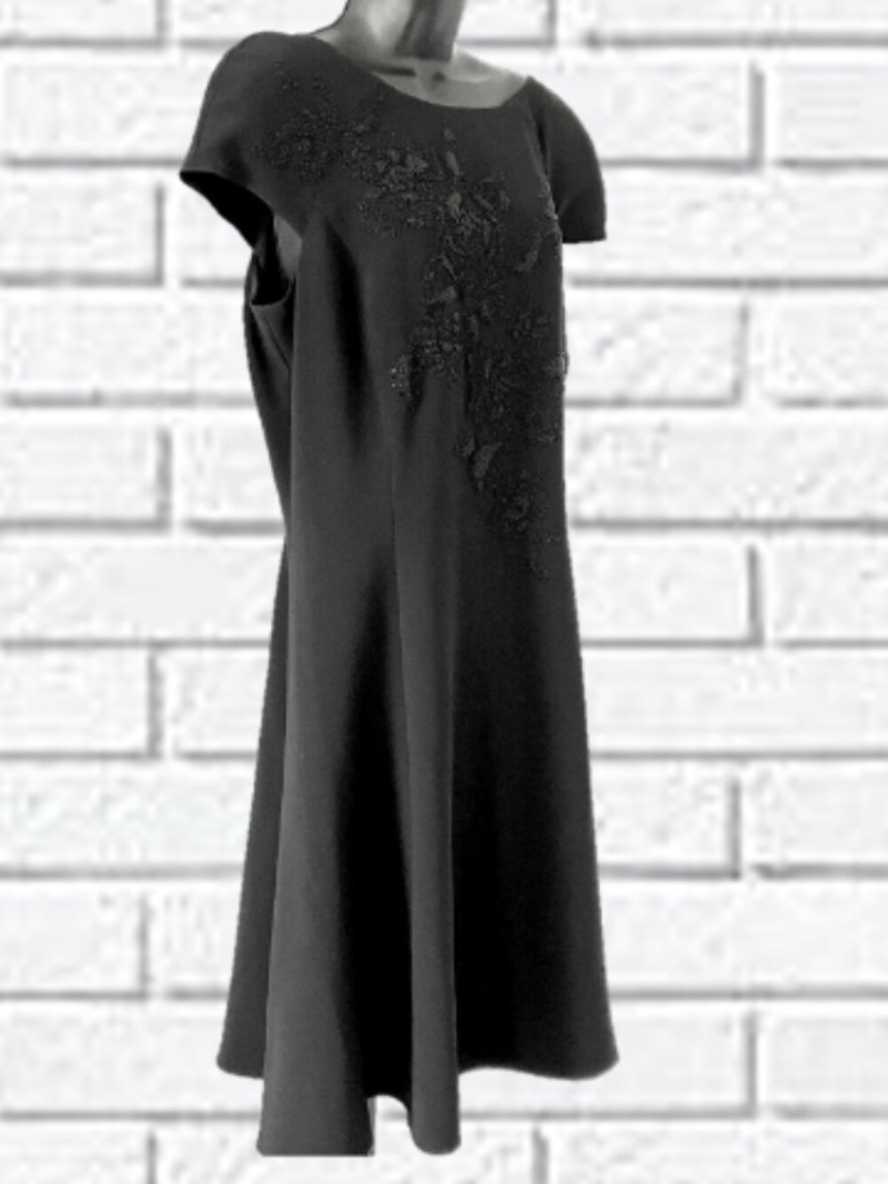St. John Couture | Cap-Sleeve Hand Beaded Sheath Dress
